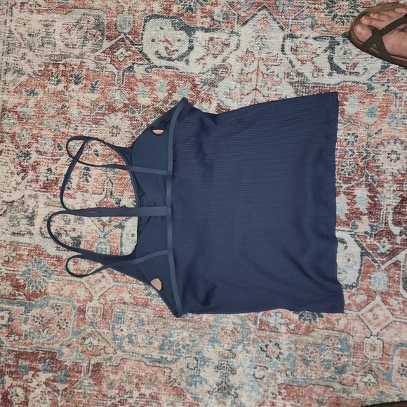 Victoria Secret Pink Blue Built in Bra Sport Cami Size XL NWOT - Picture 2 of 3